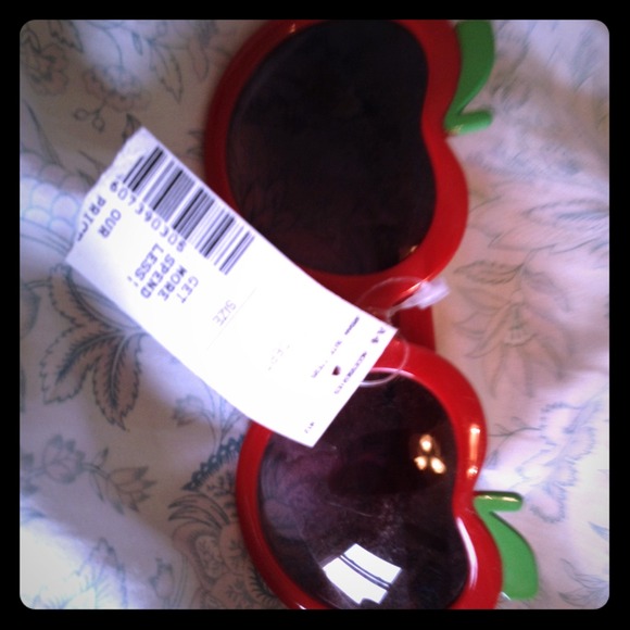 New Apple sun glasses