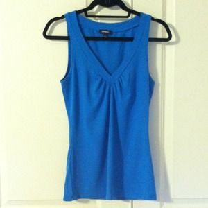 Pretty blue sleeveless shirt