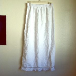 Bundle Vintage White Maxi Skirt& Floral Maxi skirt
