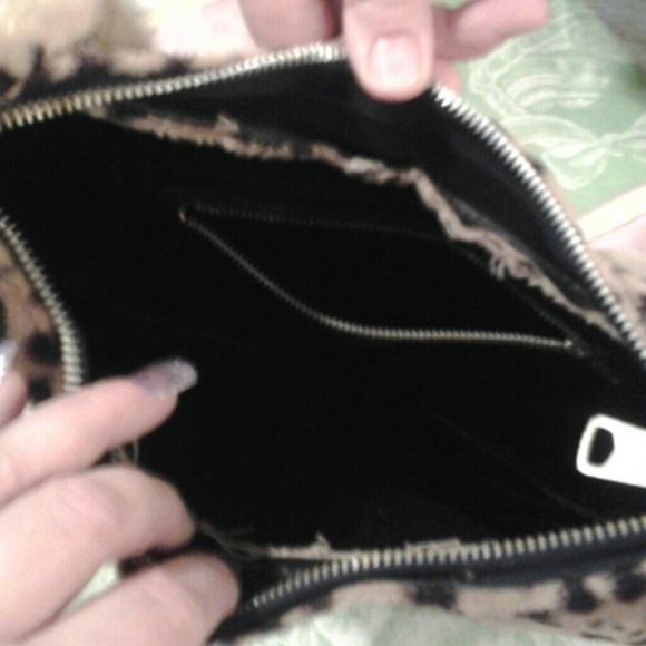 Vintage Leopord Hat with Purse - Picture 3 of 4