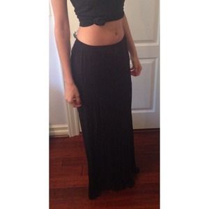 Simple black long skirt