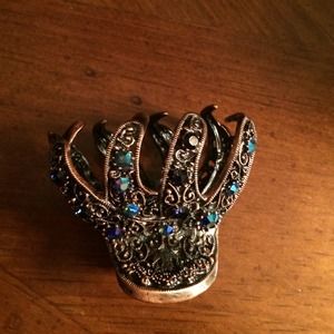 SALE 🎉Jeweled hair clip