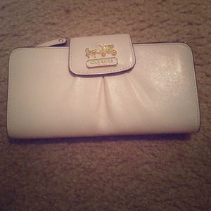 White Coach Wallet