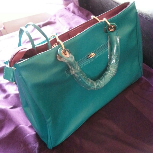 ## 🚫SOLD🚫 ## Turquoise bag with mini purse... - Picture 4 of 4