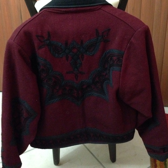 Chaqueta/blazer, wine/burgundy color. Bolero - Picture 2 of 3