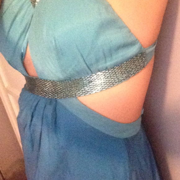 Dress - Picture 2 of 4