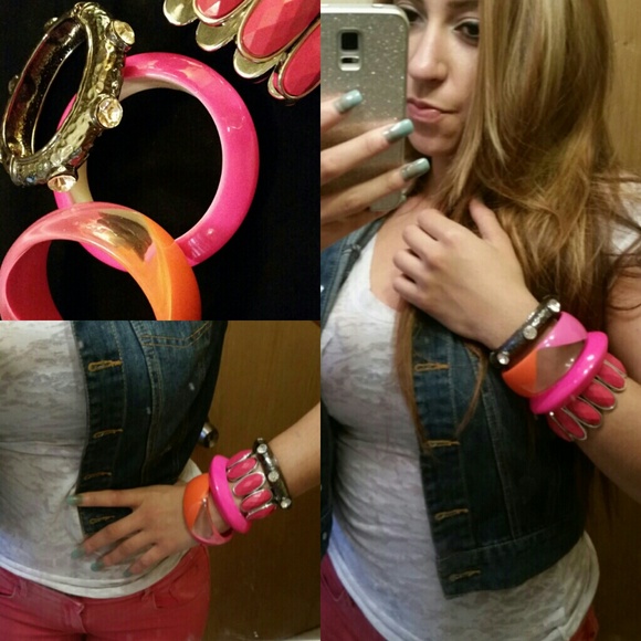 Bracelets - Picture 2 of 2