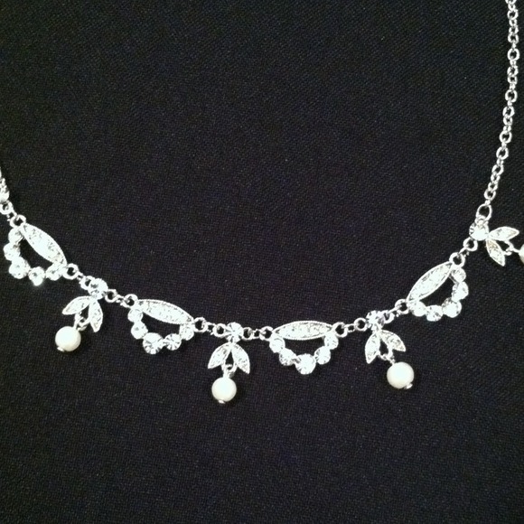 Genuine Crystal Necklace - Picture 4 of 4