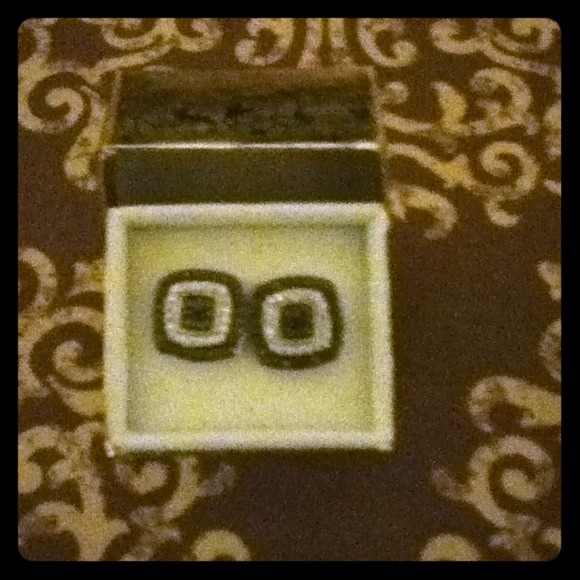 925 sterling silver black and white earrings