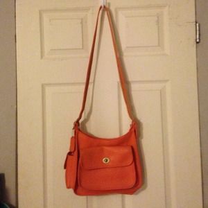 👜 Orange Shoulder bag