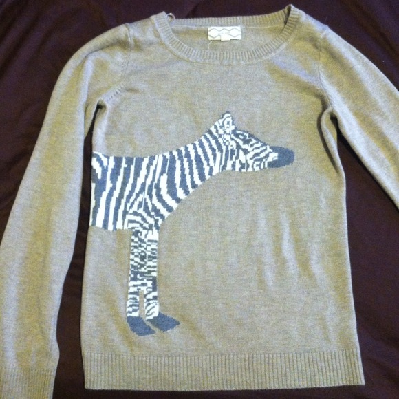 🎉REDUCED!Sweater🎉 - Picture 4 of 4