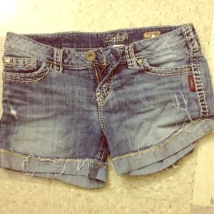 Silver Jeans McKenzie cut Shorts