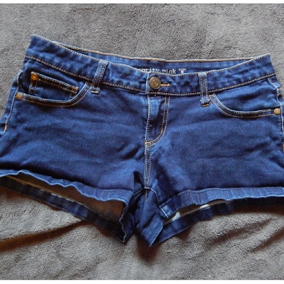 denim shorts - Picture 1 of 1