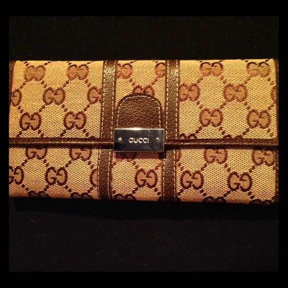 Gucci wallet