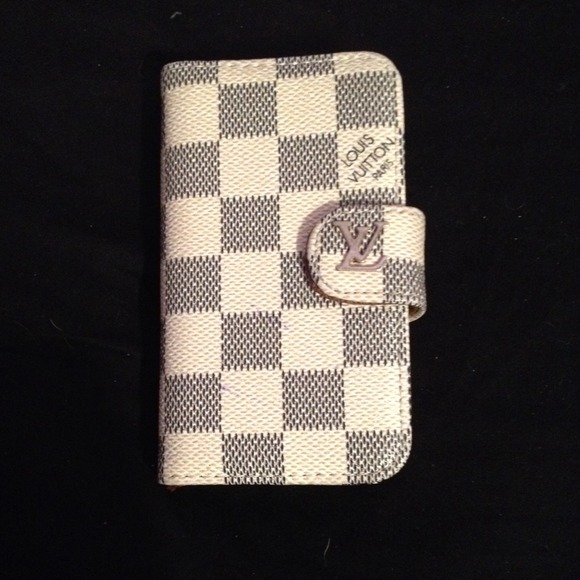 Louis Vuitton iPhone 4 Case