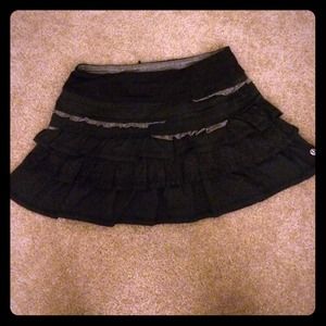 Rare ruffled lululemon running skirt