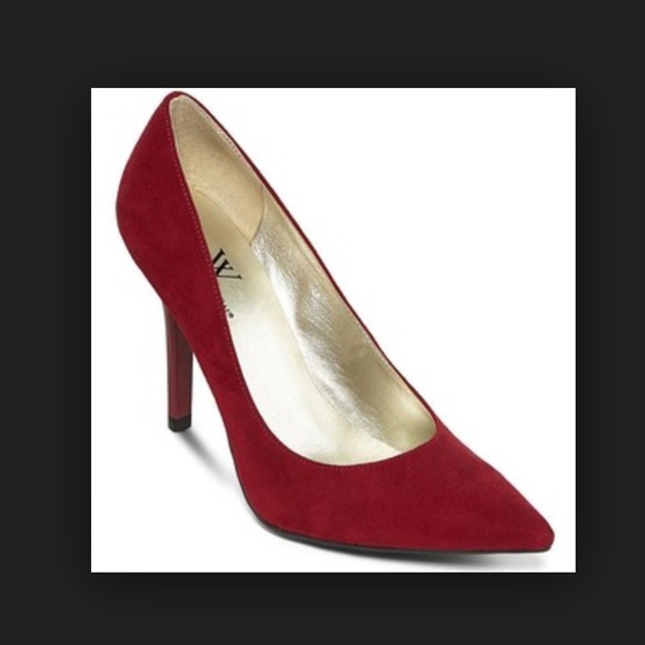 Worthington Shoes - Worthington Maggie Pointy-Toe suede Pumps. Size 10