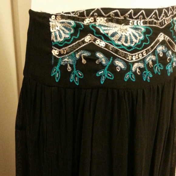 *REDUCED* Beaded Maxi Skirt - Picture 3 of 3