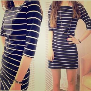 Fabulous and preppy blue and white dress!