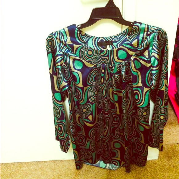 Long sleeve tunic, worn once.