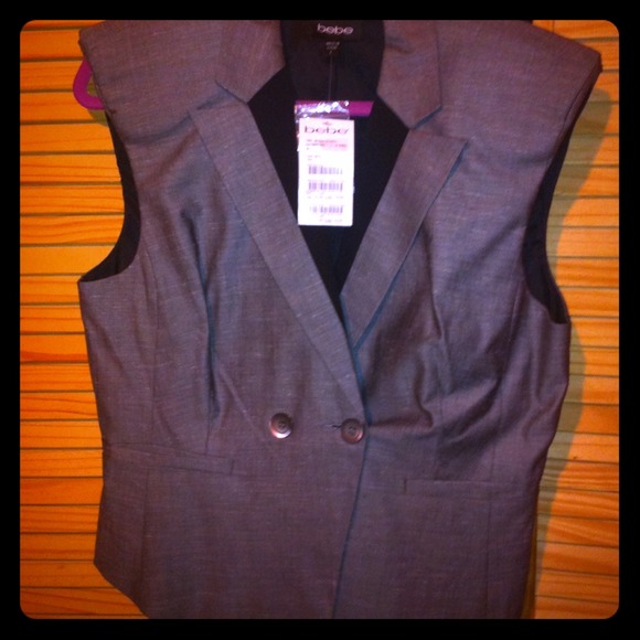 Sleeveless Blazer