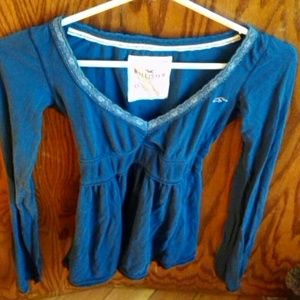 Hollister top!