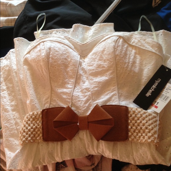 White strapless dress