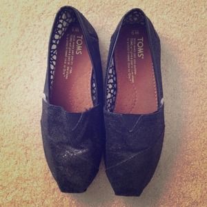 Black sparkly Toms!