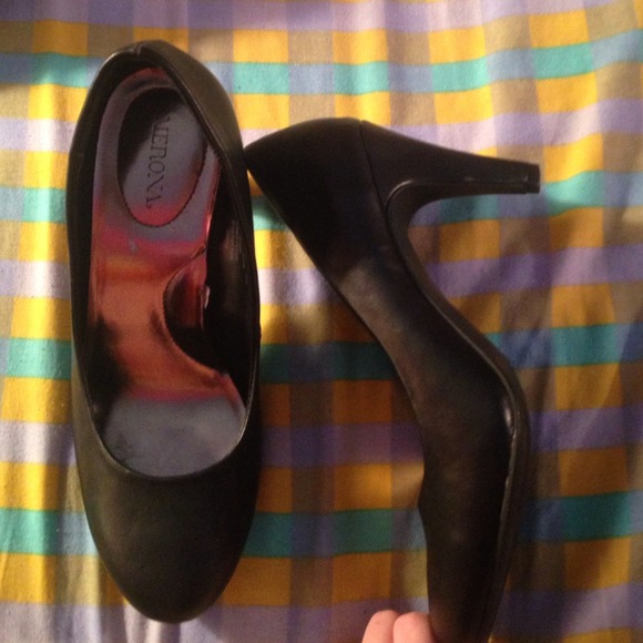 Black heels