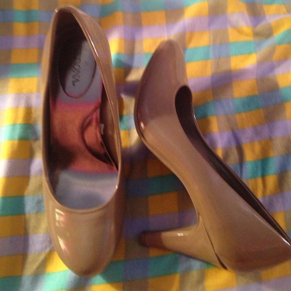 Nude heels