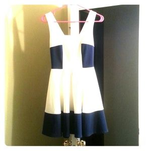*Reduced* White and navy blue flirty dress!