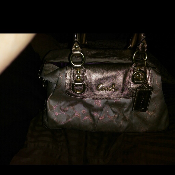Gold Coach Bag 🌟sold🌟