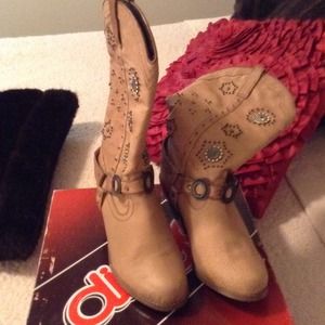 Dingo boots