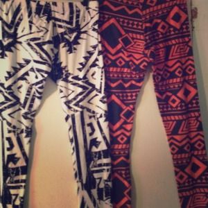 Charlotte Russe printed leggings