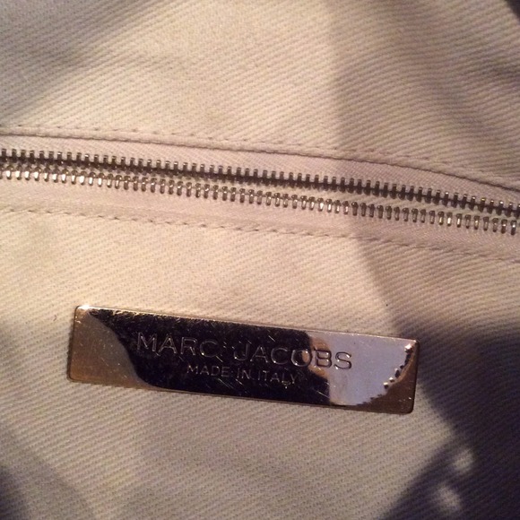 Marc Jacobs Midnight Blue Patent Ursula Hobo