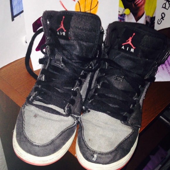 Jordan's 1s pink & black
