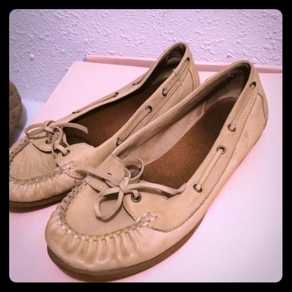 Leather moccasin flats - Picture 1 of 1
