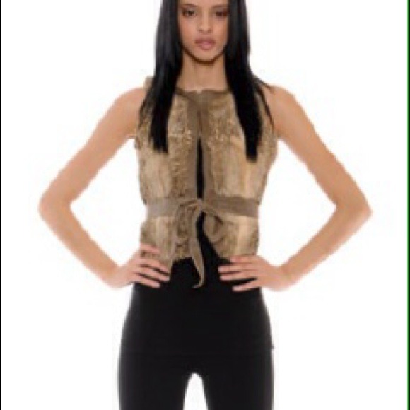 The Cue Alice Vest in Tan - Picture 1 of 4