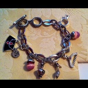 Vintage charm bracelet!