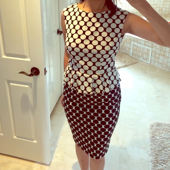Dorothy Perkins Dresses & Skirts - 💥Host Pick💥 Date Night! Peplum Dress