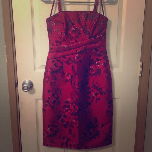 Beautiful red Burgundy Dress 🌹