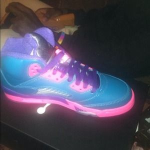 250 or trade your choice ? size 4.5