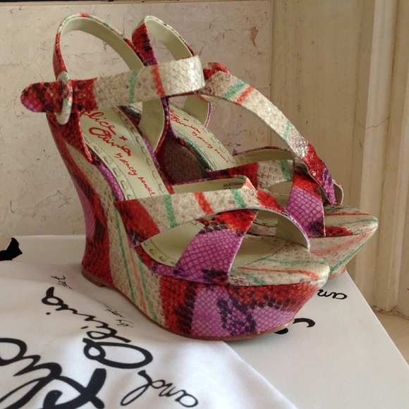 Alice and Olivia snakeskin platform shoes