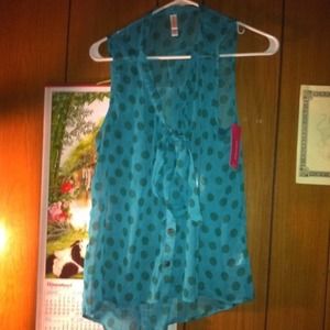 Hi low sleeveless sheer top