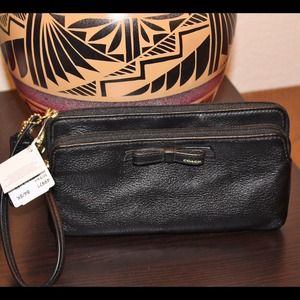 Black leather Coach wallet