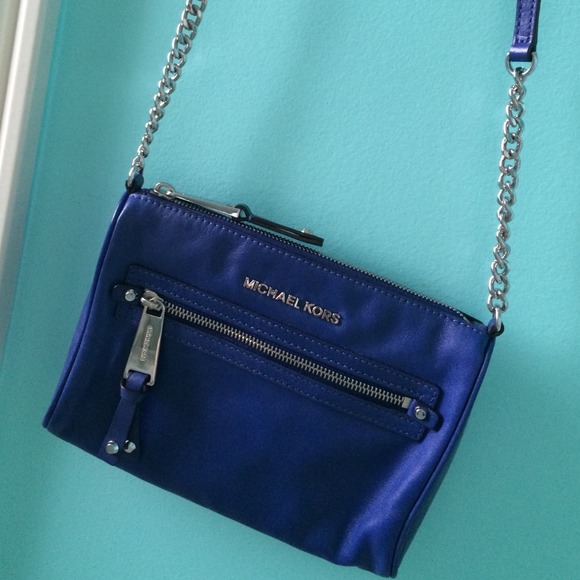 MICHAEL Michael Kors Handbags - Michael Kors purple chain crossbody messenger bag