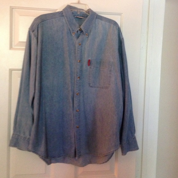 Denim shirt embroid w/Looney Tunes on back. - Picture 1 of 3