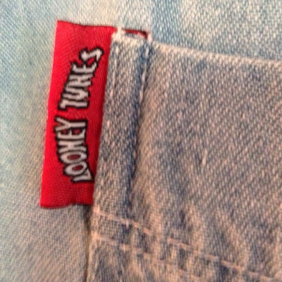 Denim shirt embroid w/Looney Tunes on back. - Picture 3 of 3