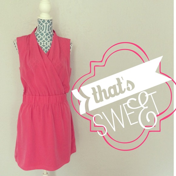Express Dresses & Skirts - 🎀HP/PM EDITOR PICK🎀 Pink faux wrap dress