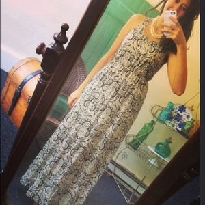 😍"OH, HAI THERE SUMMER!!" 🌺🐬 Beautiful Maxi!!